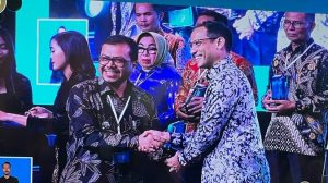 Pj Bupati Aceh Utara Terima Penghargaan Tinggi dari Mendikbud Nadiem Makarim
