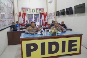 Kapolres Bersama Wartawan Pidie Ikuti Dialog Publik Terkait Kemerdekaan Pers Melalui Zoom Meeting