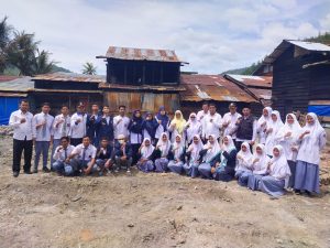 Cabang Dinas Pendidikan Salurkan Bantuan kepada Korban Kebakaran Tungel