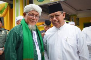 Irsan Efendi Nasution Lepas Calhaj Kota Padangsidempuan Menuju Asrama Haji Medan