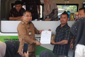 Aceh Besar Operasikan Mobil Perizinan Keliling Gratis dan Berhadiah Doorprize