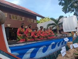 Seniman DKA Ramaikan Panggung Hiburan Anjungan Aceh Besar