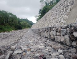 Pembangunan TPT Jamur Ujung Dapat Selamatkan Masyarakat, Reje : “Sangat mengapresiasi dan berterimakasih atas pembangunan TPT”