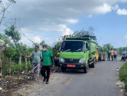 DLH Aceh Besar Lakukan Aksi Satu Jam Memungut Sampah di Kajhu