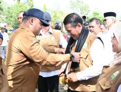 Wakili Pj Bupati, Sekda Aceh Besar Sambut Kedatangan Menteri Pertanian di Gampong Deunong