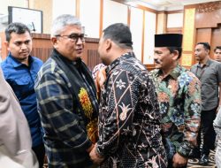 Wakili Pj Bupati, Sekda Aceh Besar Sambut Kedatangan Pj Gubernur Aceh di Bandara SIM