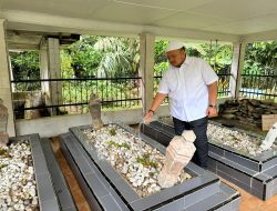 Pulkam dan Ziarah ke Makam Ayah, Bupati Tapsel Bawa Oleh-Oleh ke Warga Tanjung Rompa