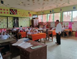Awali PTM, MIN 30 Aceh Utara Halal Bihalal ke Tetangga