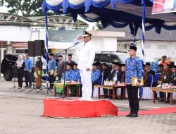 Bupati Sukhairi Pimpin Upacara Hari Otonomi Daerah di Halaman Masjid Agung Nur Ala Nur
