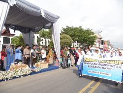 Ribuan Peserta Pawai Taaruf Meriahkan Pembukaan MTQ ke-56 Tingkat Kabupaten Tapsel