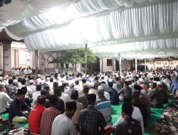 Pemkab Aceh Besar Hadiri Ta’ziah dan Kenduri 7 Hari Alm Waled Husaini AW