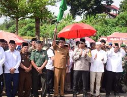 Bupati Sukhairi Lepas 351 Calhaj Asal Madina Dalam Kloter 15