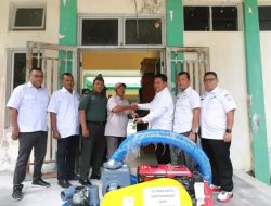 Pj Bupati Asra Serahkan Bantuan Alsintan dan Benih Padi Kepada Kelompok Tani