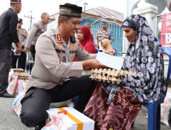 Peringati Hari Bhayangkara ke 78, Polres Aceh Tengah Lagi Berikan Bantuan Sosial Sembako Pada Warga Yang Membutuhkan