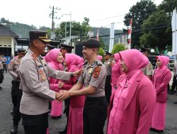 Naik Pangkat, 14 Personil Bintara Polres Aceh Tengah Sujud Syukur