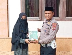 Ipda Irvan Kembali Bantu Kitab Untuk Santri Dayah Lueng Angen
