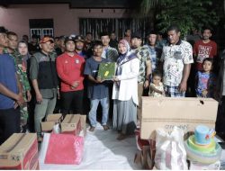 Pj Bupati Iswanto Serahkan Bantuan Masa Panik Korban Kebakaran Seumet