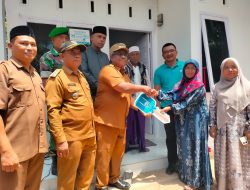 Serahkan Kunci Rumah Bantuan Baitul Mal – Islamic Relief, Mahyuzar Terus Upayakan Bantu Masyarakat