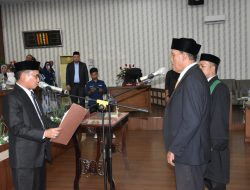 Ketua DPRK Langsa Lantik PAW Anggota DPRK Langsa Masa Periode 2019-2024
