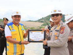 Pantau Progres Penyelesaian, Kapolres Aceh Utara Tinjau Bangunan Bendungan Keureuto