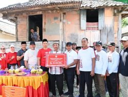 Bupati Lampung Selatan Serahkan Bantuan Bedah Rumah ke Enam Warga di Kecamatan Kalianda