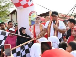 Berhadiah Umrah, Ribuan Masyarakat Kalianda Antusias Ikuti Jalan Sehat Wisata Gembira