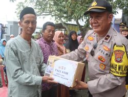 Polres Lampung Selatan Peduli untuk Korban Banjir Rob di Sragi