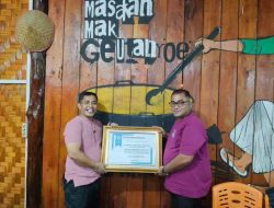 Raih Juara III Nasional, YARA Beri Piagam Penghargaan Kepada Kadis PUPR Aceh Barat