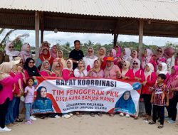 Desa Hara Banjar Mains Gelar Rakor TP PKK Penghujung Tahun 2024 di Aurora Beach Kalianda