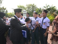Usai Pimpin Upacara Hardiknas, Wagub Aceh Apresiasi Inovasi Siswa