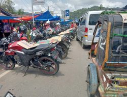 Bikin Macet, Kesemrawutan Pedagang dan Parkir di Depan Pasar Simataniari Perlu Penanganan Serius
