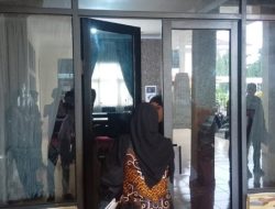 Media Dilarang Meliput!!! Pembahasan Pemangkasan Anggaran 50% Di DPRD Lampung Selatan Digelar Tertutup