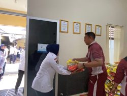 Kapolres Muba Berikan Sembako Kepada Puluhan PHL