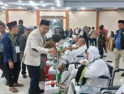 174 Jemaah Calon Haji Tapsel Berangkat ke “Tanah Suci”