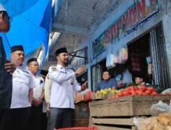 Bupati Al-Farlaky Tinjau Pedagang Soal Sampah dan Infrastruktur Pasar Julok