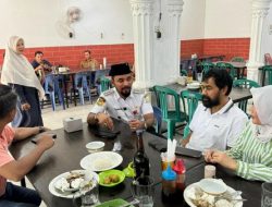Muzakir Manaf Singgah Makan Sop Tulang Tamora Langsa Disambut Bupati Al-Farlaky