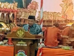 “Wakil Bupati Lamsel Syaiful Anwar Hadiri Pagelaran Wayang Kulit”