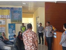 “Kapolres Tapsel Kunjungi UPTD Samsat Sipirok, Apresiasi Kebersihan dan Pelayanan”