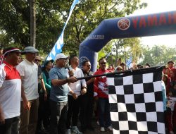 Antusias Warga Ikuti Jalan Sehat HUT ke-80 RI di Way Urang, Promosikan Wisata Lokal dan UMKM