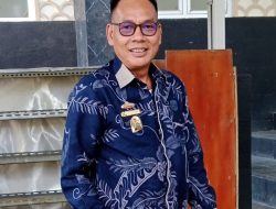 Bukan Sekedar Janji, Bupati Egi Beri Beasiswa Dan Tabungan Pendidikan Buat Raihan Pahlawan Cilik Asal Rajabasa