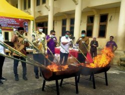Kajari Aceh Selatan Musnahkan Barang Bukti Bersama Forkopimda