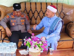 Hadiri Maulid dan Haul Ke-5 Dayah Riyadhatul Qulub, Kapolres Serahkan Donasi untuk Pembangunan Dayah