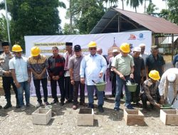 Tunjukkan Kepedulian, PT. MGK Renovasi Masjid Gampong Sipot Kecamatan Sungai Mas